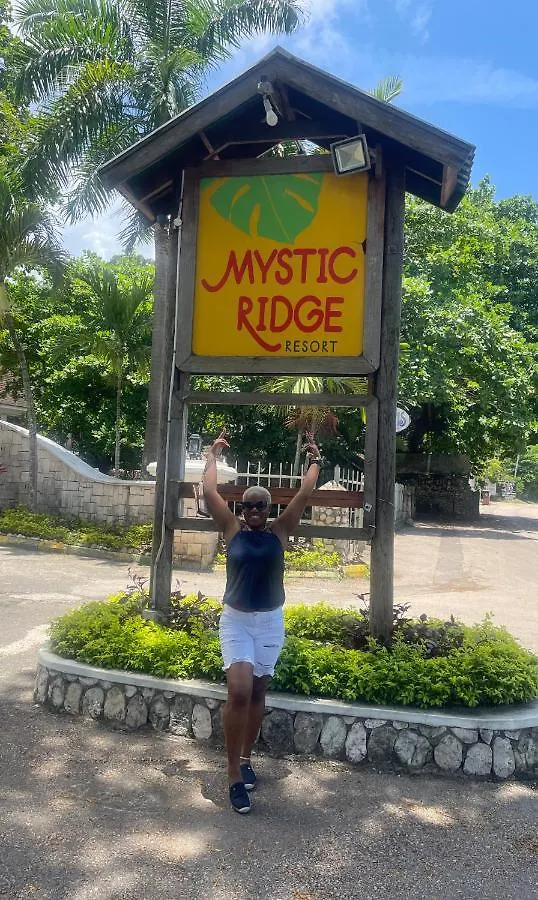 Lulu Bell Mystic Ridge @73 Apartment. Ocho Rios